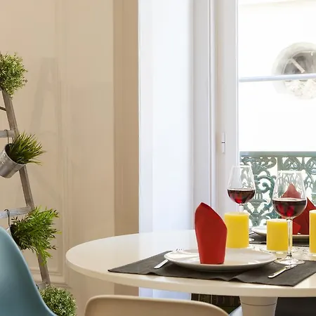 Rosa Chiado Design Apart شقة *
